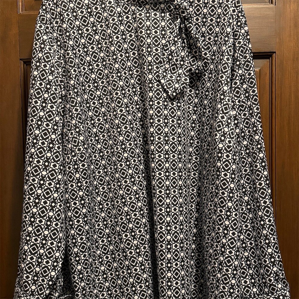 ELOQUII Blouse Womens Plus Size 26W Geometric Print Tie-Neck Bow Top